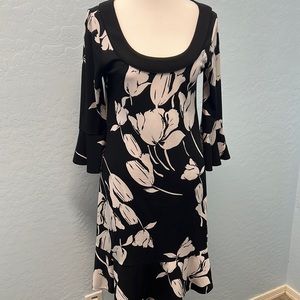 XS White House Black Market Dress